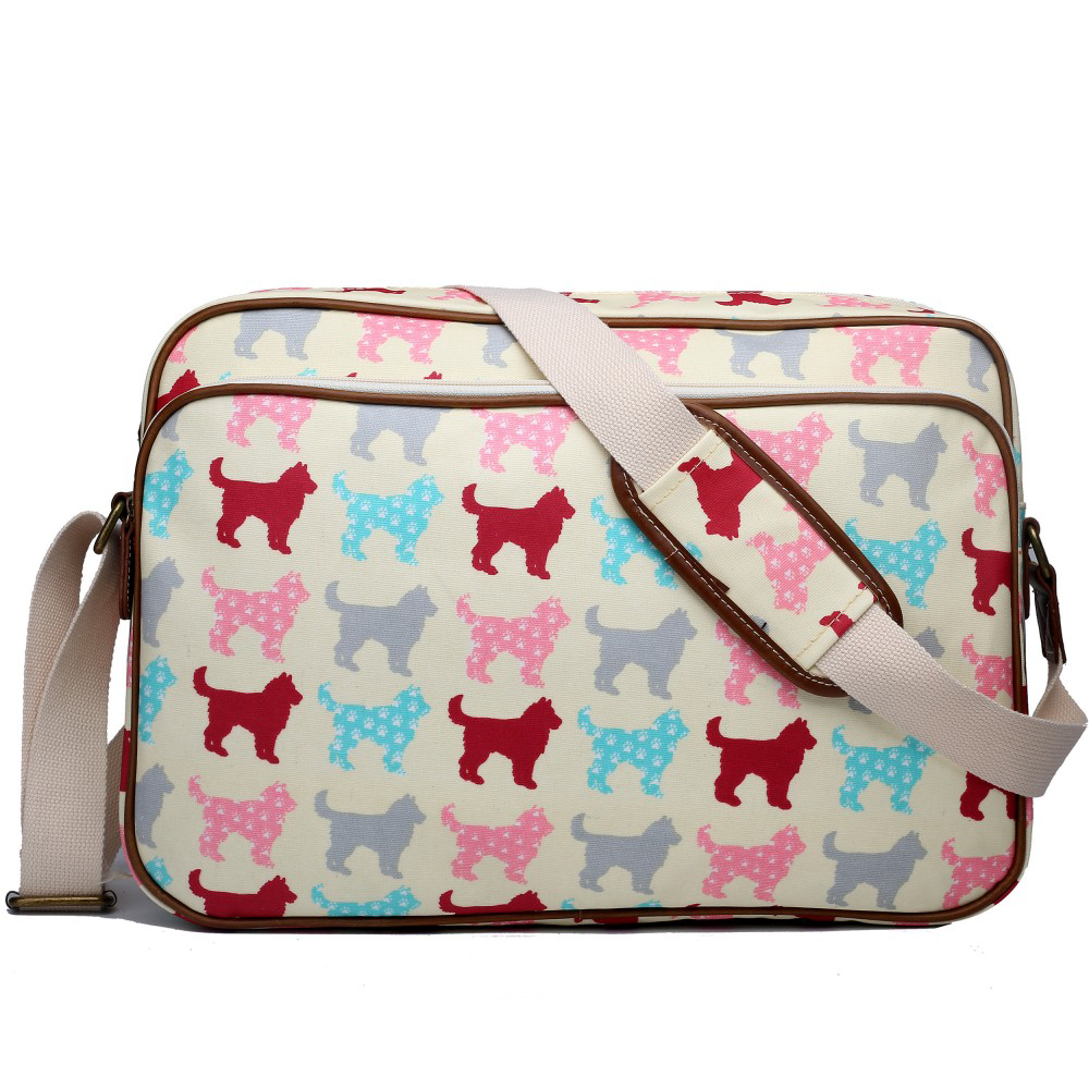 Matte Oilcloth Messenger Bag Dog UK Lederwaren